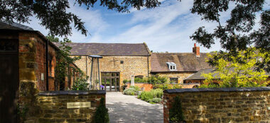 Dodmoor House Civil Partnership Venue Northamptonshire Barn Venue Bar Uk Gay Wedding Venue Northamptonshire The Gay Wedding Guide Civil Partnership Venue Listings Barns 380X174