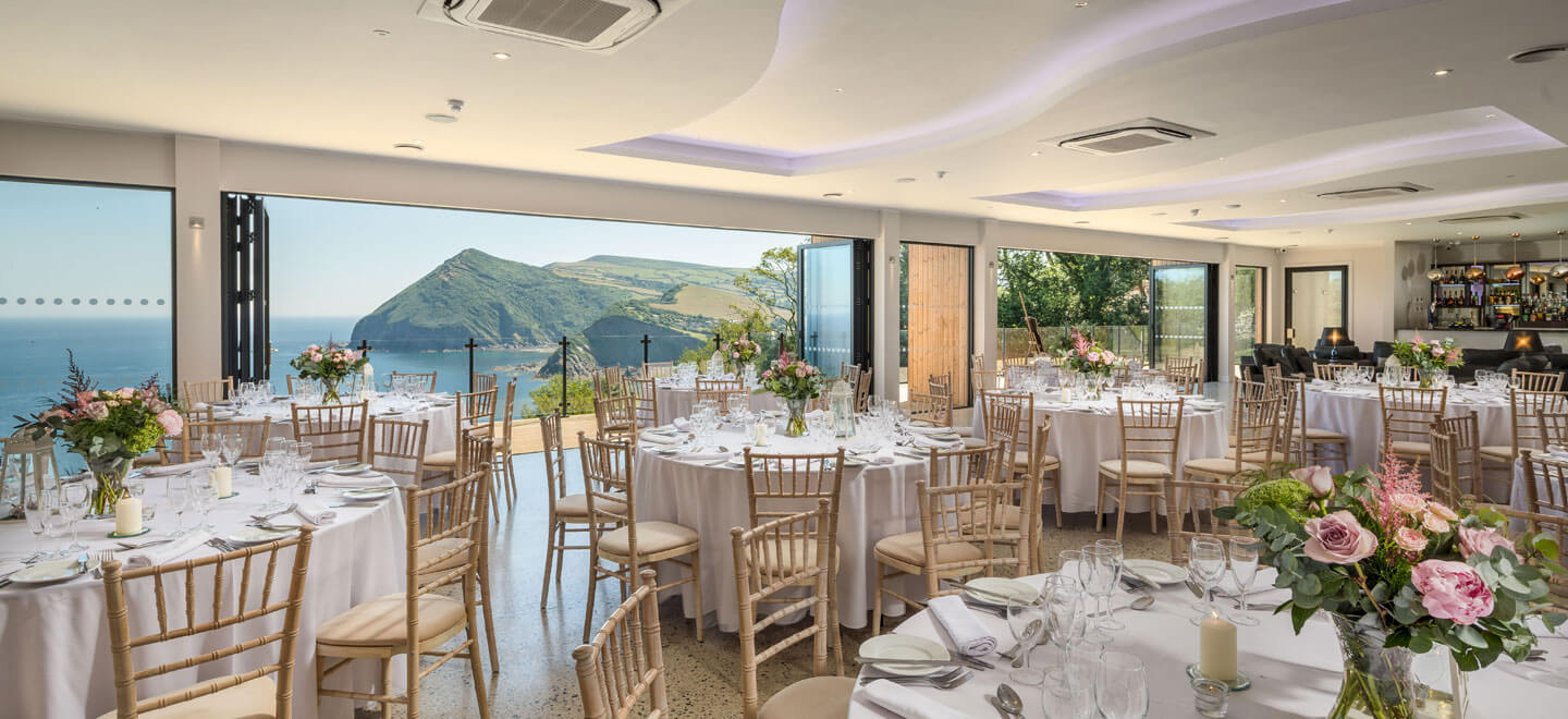 Wedding Breakfast With Sea View At Sandy Beach Hotel Beach Wedding Venue Ilfracombe Gay Wedding Guide 1