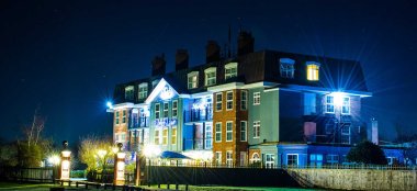 1 Balmer Lawn Night Gay Wedding Venue Brockenhurst Via The Gay Wedding Guide 9 380X174