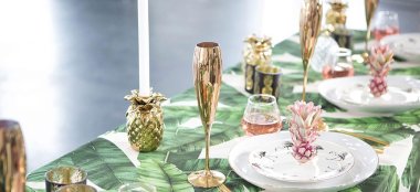 1440 Exotic Tropical Wedding Theme Styled Shoot By Paola De Paola Via The Gay Wedding Guide 8 380X174