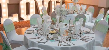 5 Cresta Court Wedding Breakfast Layout Wedding Venue Manchester Gay Wedding Guide 9 380X174