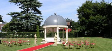 Aisle West Retford Hotel Nottingham Wedding Venue Dn22 Via The Gay Wedding Guide 9 380X174