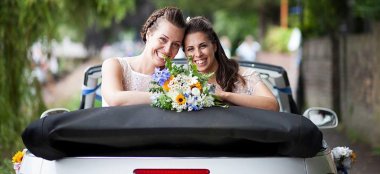 Ale And Eva Real Lesbian Wedding Car Image Copyright Paola De Paola Photography Via The Gay Wedding Guide 3 5 380X174
