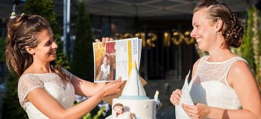 Ale And Eva Real Lesbian Wedding Gifts Image Copyright Paola De Paola Photography Via The Gay Wedding Guide 3 5 380X174