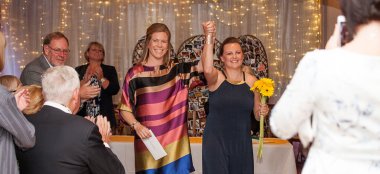 Alex And Lynsey Marry At Their Lesbian Wedding Somerset Photographer And Copyright Ragdoll Photography 7 5 380X174