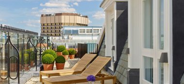 Balcony In Penthouse Atthe London Edition Hotel Soho Wedding Venue Gay Wedding Guide 9 380X174