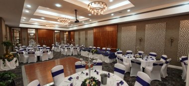 Blue Wedding Theme Reception At Mercure Nottingham Wedding Venue Gay Wedding Guide 9 380X174