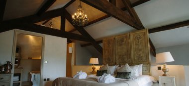 Carabeo Bedroom At Gay Wedding Venue Yorkshire At Yorebridge House Photo Copyright Of Samuel Waterhouse Photography 9 380X174