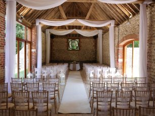 Ceremony Barn 2 1 306X229