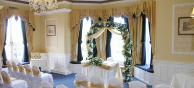 Ceremony Layout West Retford Hotel Nottingham Wedding Venue Dn22 Via The Gay Wedding Guide 9 380X174