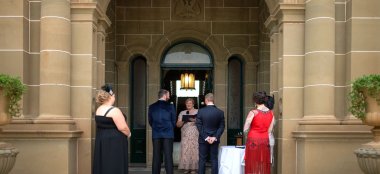Chris And Ben Say Vows At Their Gay Wedding Gatsby Themed Gay Wedding Guide 3 5 380X174