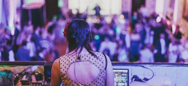 Dj At Saddlers Hall City Wedding Venue London Gay Wedding Guide 9 380X174