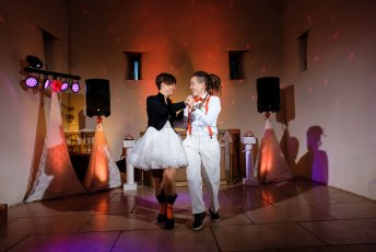 Donnaconnie Hayne Barn Wedding 515 1 5 344X230