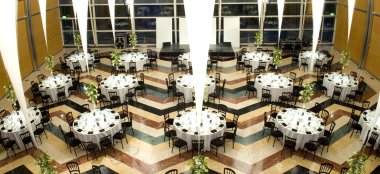 East Wintergarden Canary Wharf Wedding Venue E14 9 380X174