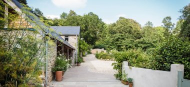 Ever After Country Wedding Venue Devon Pl19 A Tavistock Wedding Venue Via The Gay Wedding Guide 9 380X174