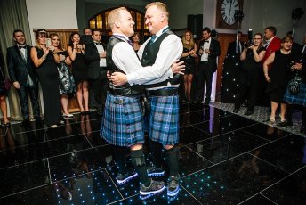 First Dance Mark Geoff Gay Wedding Photography Paola De Paola Via Gay Wedding Guide 2 5 344X230