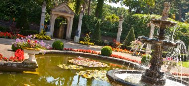 Fountain At Italian Villa Poole Wedding Venue In Dorset On The Gay Wedding Guide For Gay Dorset 9 380X174