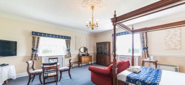 Four Poster Bed At Haughton Hall Shropshire Wedding Venue Gay Wedding Guide 9 380X174
