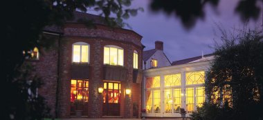 Front Of Hotel Night The Quorn Country Hotel Leicestershire Wedding Venue Quorn Via The Gay Wedding Guide 9 380X174