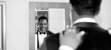 Getting Ready Naomi Lesbian Wedding Copyright Hazel Buckley Photography Via The Gay Wedding Guide 3 5 380X174