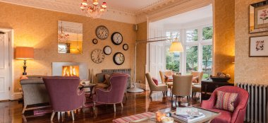 Gold Lounge At Gay Friendly Manchester Wedding Venue Didsbury House Via The Gay Wedding Guide 9 380X174