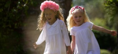 Hayne Barn Flower Girls Wedding Venue Devon Gay Wedding Guide 9 380X174