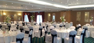 Hellidon Lakes And Spa Gay Wedding Venue Cumbria Dining Layout 4 Via The Gay Wedding Guide 9 380X174