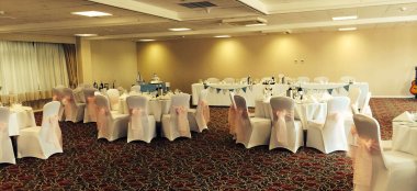 Hellidon Lakes And Spa Gay Wedding Venue Cumbria Dining Layout 5 Via The Gay Wedding Guide 9 380X174