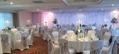 Hellidon Lakes And Spa Gay Wedding Venue Cumbria Dining Layout Silver Via The Gay Wedding Guide 9 380X174