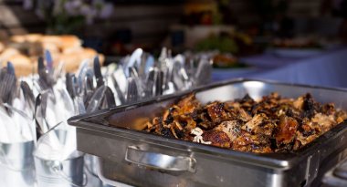 Hog Roast At The Lesbian Wedding Of Isabelle And Susie Copyright Jennifer Bedlow Photography Via The Gay Wedding Guide 3 5 380X205