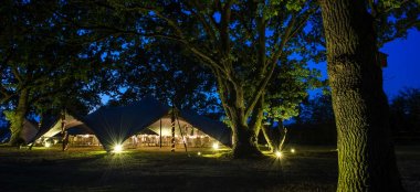 Marquee At Night View At The Oak Grove Country Outdoor Wedding Venue Kent Gay Wedding Guide 9 380X174