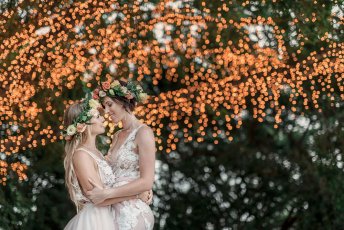 Megan Fiona Lesbian Wedding Australia Shoot Via Brisbane City Celebrants Elysia And The Gay Wedding Guide 8 344X230