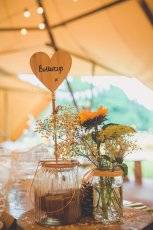 Mel Laura Gayweddingguide 22 3 5 153X230