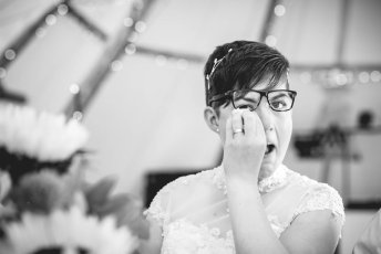 Mel Laura Gayweddingguide 41 3 5 344X230