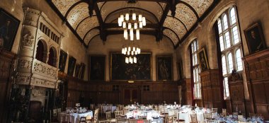 Opulent Wedding Breakfast Layout At Oxford Town Hall Wedding Venue Oxford Gay Wedding Guide 9 380X174