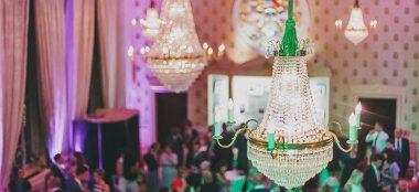 Ornate Chadeliers At Saddlers Hall City Wedding Venue London Gay Wedding Guide 9 380X174