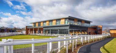 Owners Club Exterior At Newbury Racecourse Unique Wedding Venue Gay Wedding Guide 9 380X174