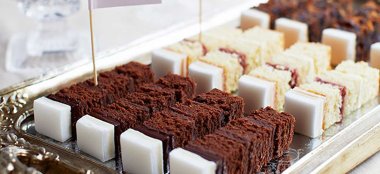 Peggy Porschen Truffles Via The Gay Wedding Guide 6 380X174