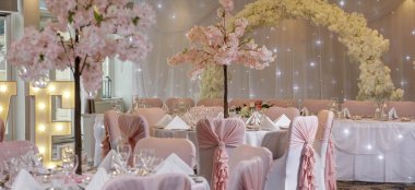 Pink Wedding Theme Ideas At Kenwood Hall Hotel Sheffield Wedding Venue Yorkshire Gay Wedding Guide 9 380X174