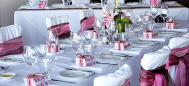 Place Settings At Reading Wedding Venue Holiday Inn Reading Gay Friendly Wedding Venue 9 380X174