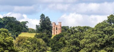 Powderham Castle Wedding Venue Devon Gay Wedding Guide 9 380X174