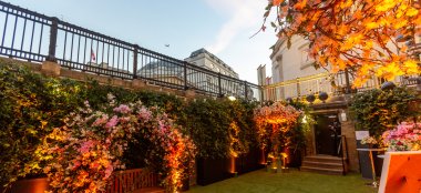 Private Gardens At The National Gallery Wedding Venue Central London Gay Wedding Guide 9 380X174