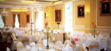 Reception Dining West Retford Hotel Nottingham Wedding Venue Dn22 Via The Gay Wedding Guide 9 380X174