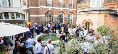 Skinners Hall Rooftop Garden At Skinners Hall Wedding Venue Central London Gay Wedding Guide 1 9 380X174