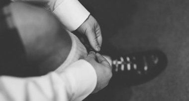 Tying Shoe Laces Vince And Georges Gay Wedding Berkshire Photographed By Gay Wedding Photographer Benjamin Stuart Photography 3 5 380X204