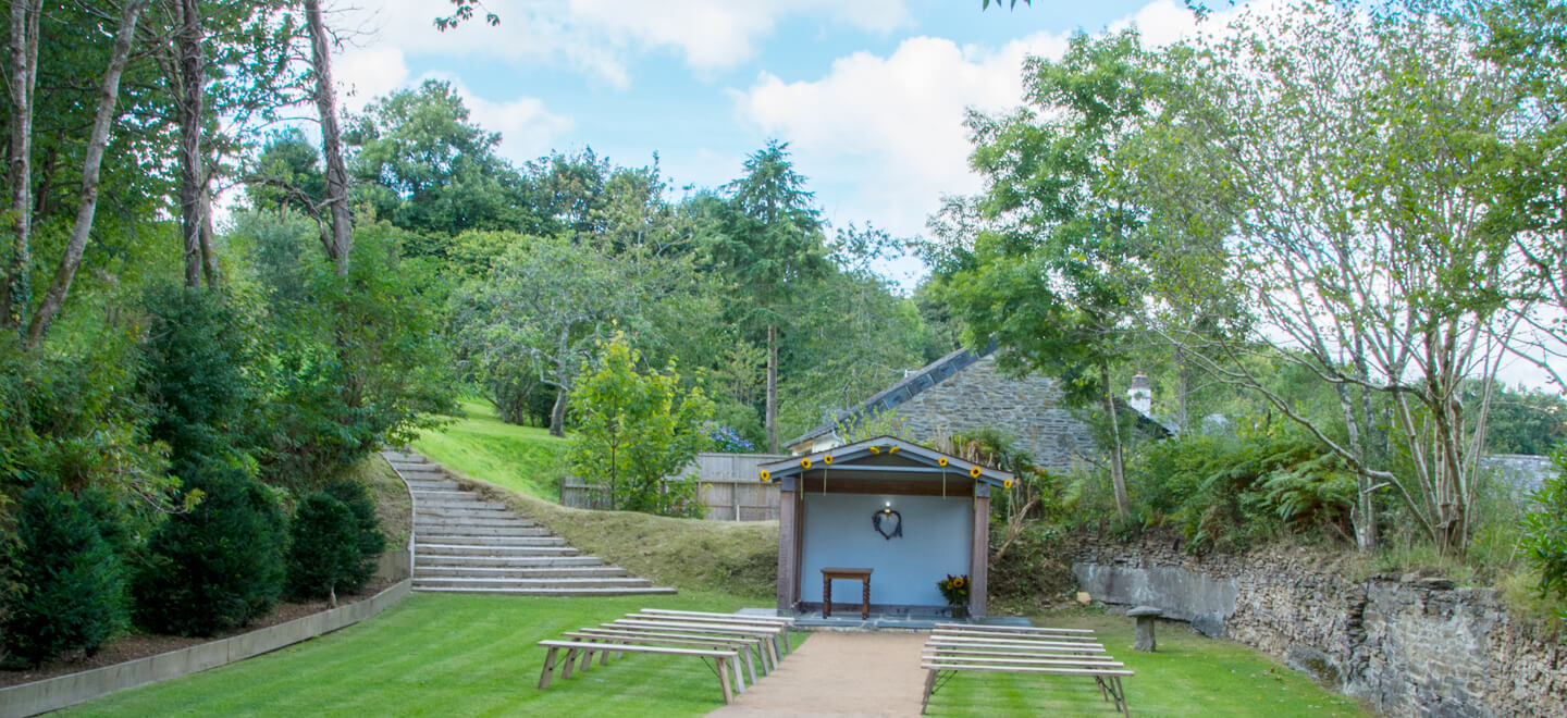 Wedding Ceremony Layout At Kilminorth Cottages Wedding Venue Cornwall Gay Wedding Guide 9