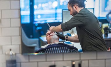 Wedding Shave At The Real Gay Weddings Of Gareth And Paul At Merchant Taylors Hall London Image By Emir Hasham Via The Gay Wedding Guide 1 5 380X228