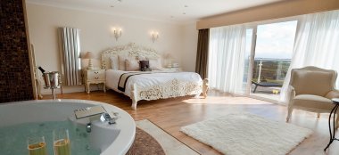 Royal Celerity Cottage