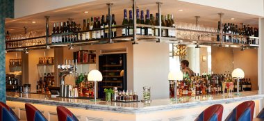 Bar At Brighton Harbour Hotel Gay Friendly Wedding Venue In Brighton 9 380X174