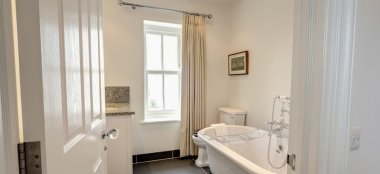 Bathroom At Polpier Cornwall Wedding Venue Via The Gay Wedding Cornwall Guide 9 380X174